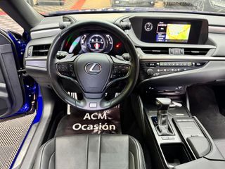 LEXUS IS 2.5 300h F Sport + Cuero