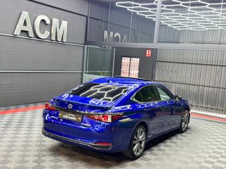 LEXUS IS 2.5 300h F Sport + Cuero