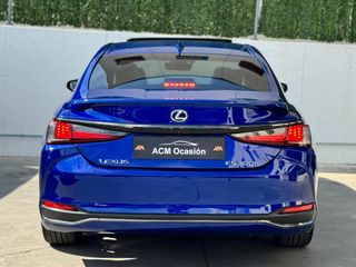 LEXUS IS 2.5 300h F Sport + Cuero