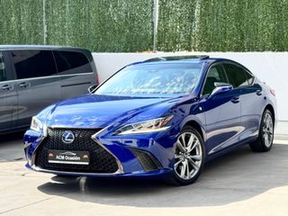 LEXUS IS 2.5 300h F Sport + Cuero