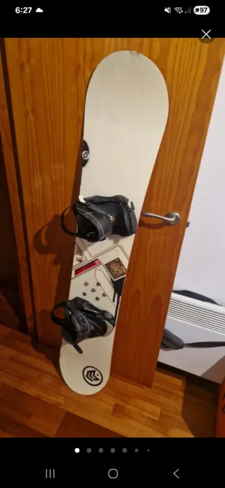 Tabla de Snowboard con Fijaciones Salomon