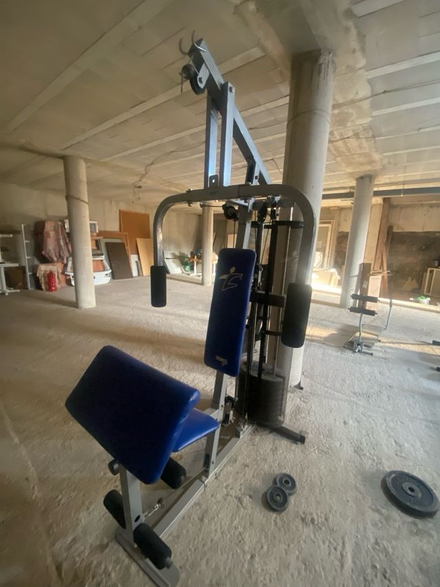 Maquina multifuncion gimnasio