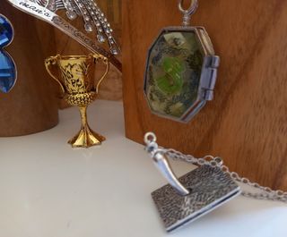 Guardapelo Salazar Slytherin Harry Potter