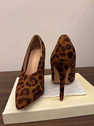 Scarpe con tacco leopardate