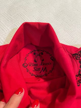 Jersey cuello alto rojo con collar