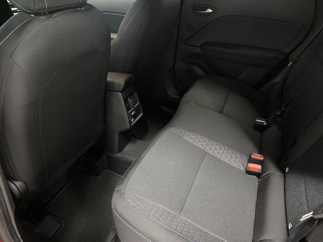 RENAULT Captur Captur TCe Mild hybrid Evolution EDC 117kW