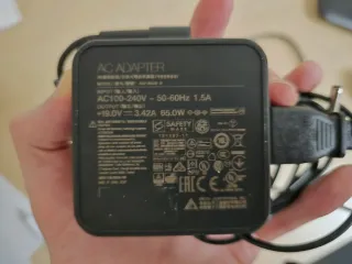 Cargador Portátil MSI 65W