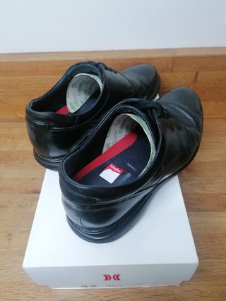 Zapatos Callaghan Talla 42 Negros