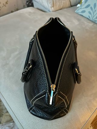 Bolso de piel negro PG