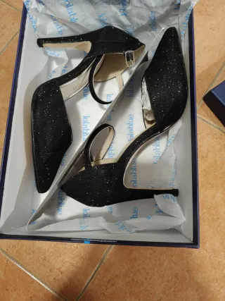 Zapatos de tacón Lola Blue negros mujer