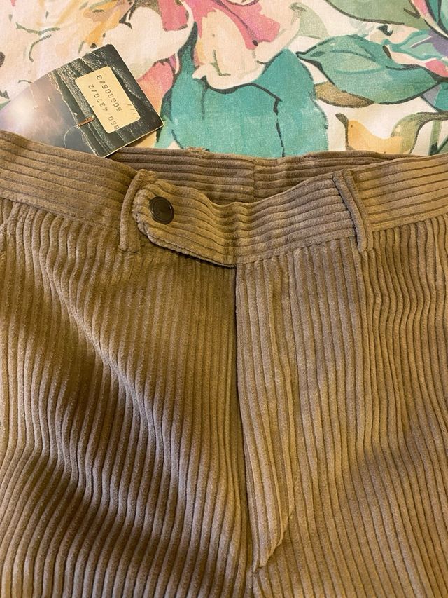 Pantaloni in velluto a coste marroni