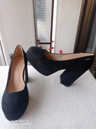 Zapatos Mustang Talla 38 Negros