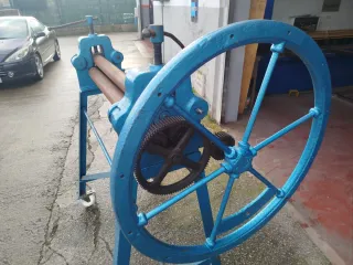 Rodillo para metal azul