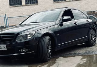 Mercedes-Benz Clase C 320 PARTICULAR