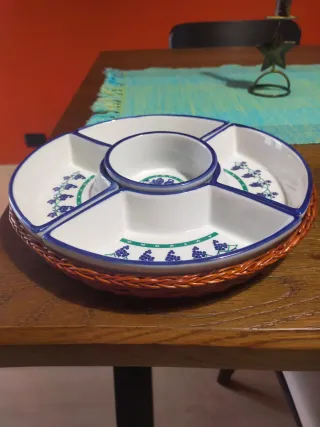Antipastiera ceramica e vimini