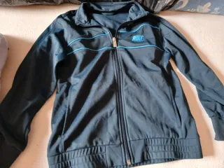 Chaqueta deportiva Nike azul 