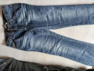 Pantalones vaqueros Zara Talla 10