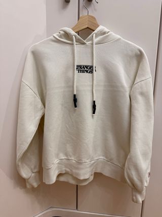 Sudadera Stranger Things Beige
