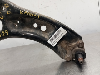 BRAZO SUSPENSION INFERIOR DELANTERO DERECHO VOLKS