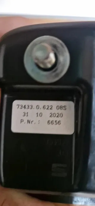 Insignia Cupra Carbono y Cobre