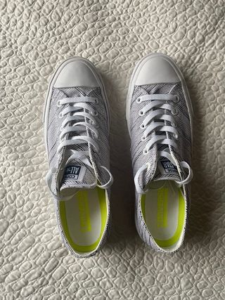 Converse Chuck Taylor Unisex Gris/Blanco