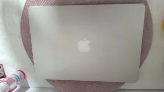 MacBook Air M2 16GB RAM 256GB SSD Plata 