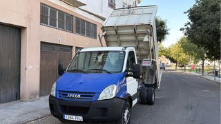Iveco Daily basculante 