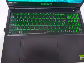 Gigabyte Portátil gaming Negro 