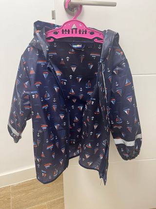 Chubasquero niño estampado barcos