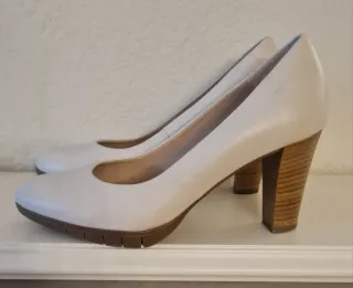Zapatos tacón Wonders blancos mujer