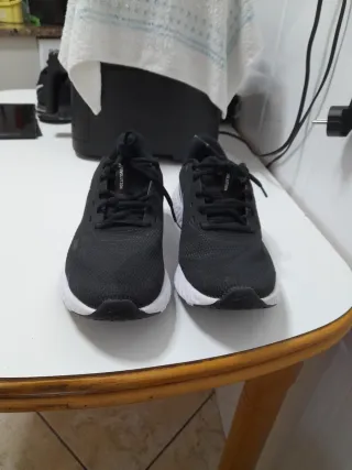 Zapatillas Nike Revolution Negras Poco Uso