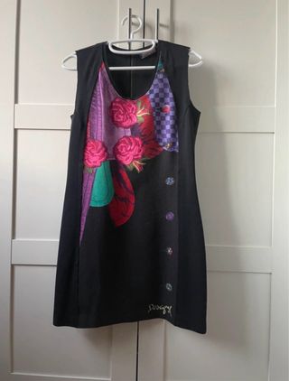 vestido. 