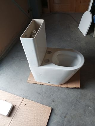 Taza de WC de porcelana blanca