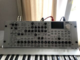 Sintetizador Korg Radias