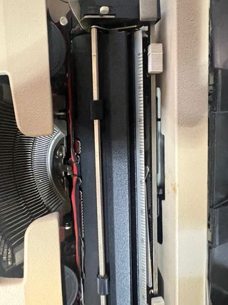 Máquina de escribir Olivetti Lettera 35