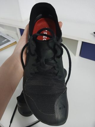 Zapatos negros vivobarefoot nuevos