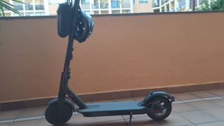 Patinete Xiaomi con rueda antipinchazos