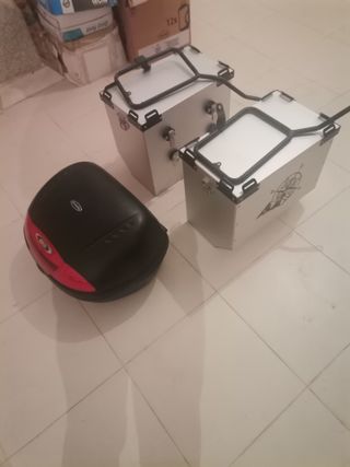 Maletas Laterales y Baúl BMW Givi bmw f650gs