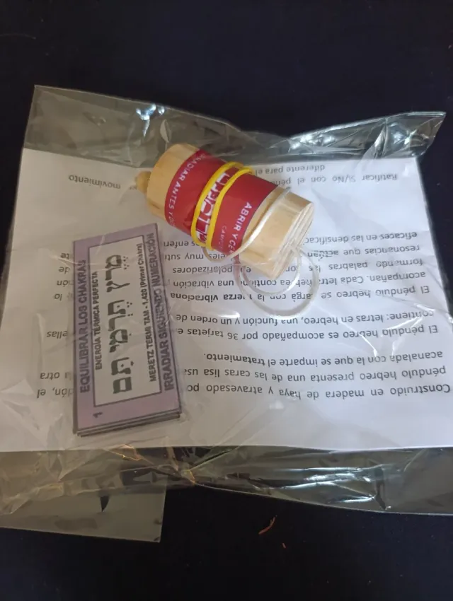 Péndulo hebreo con etiquetas