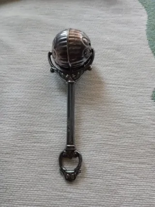 Sonajero de plata antiguo