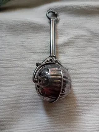 Sonajero de plata antiguo