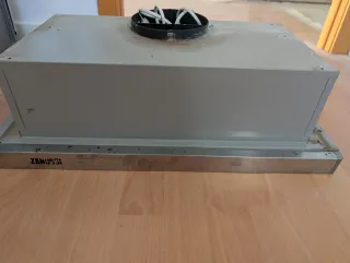 Cocina gas 4 fuegos+horno+campana. Marca Zanussi 