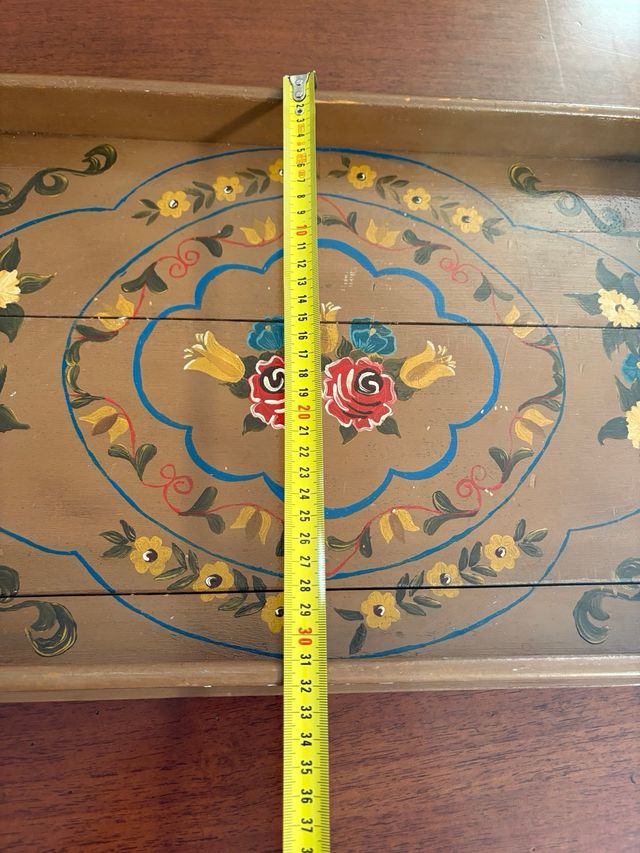 Vassoio vintage in legno decorato