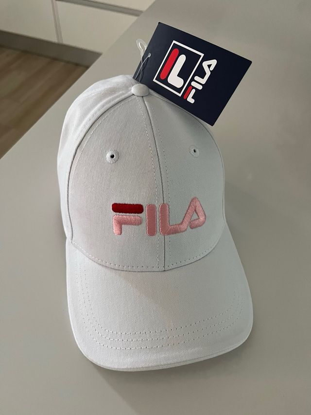 Gorra Fila Blanca y Rosa