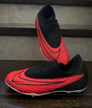 Botas de fútbol Nike Phantom niño/a
N 38.5