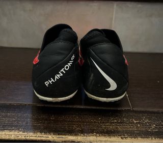 Botas de fútbol Nike Phantom niño/a
N 38.5