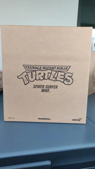 Figura TMNT Ultimates Super 7 Michelangelo Surfero