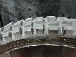 Neumático Delantero TKC 90/90/21
