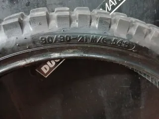 Neumático Delantero TKC 90/90/21