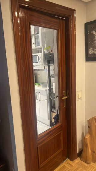 Puertas de madera maciza
72x202
